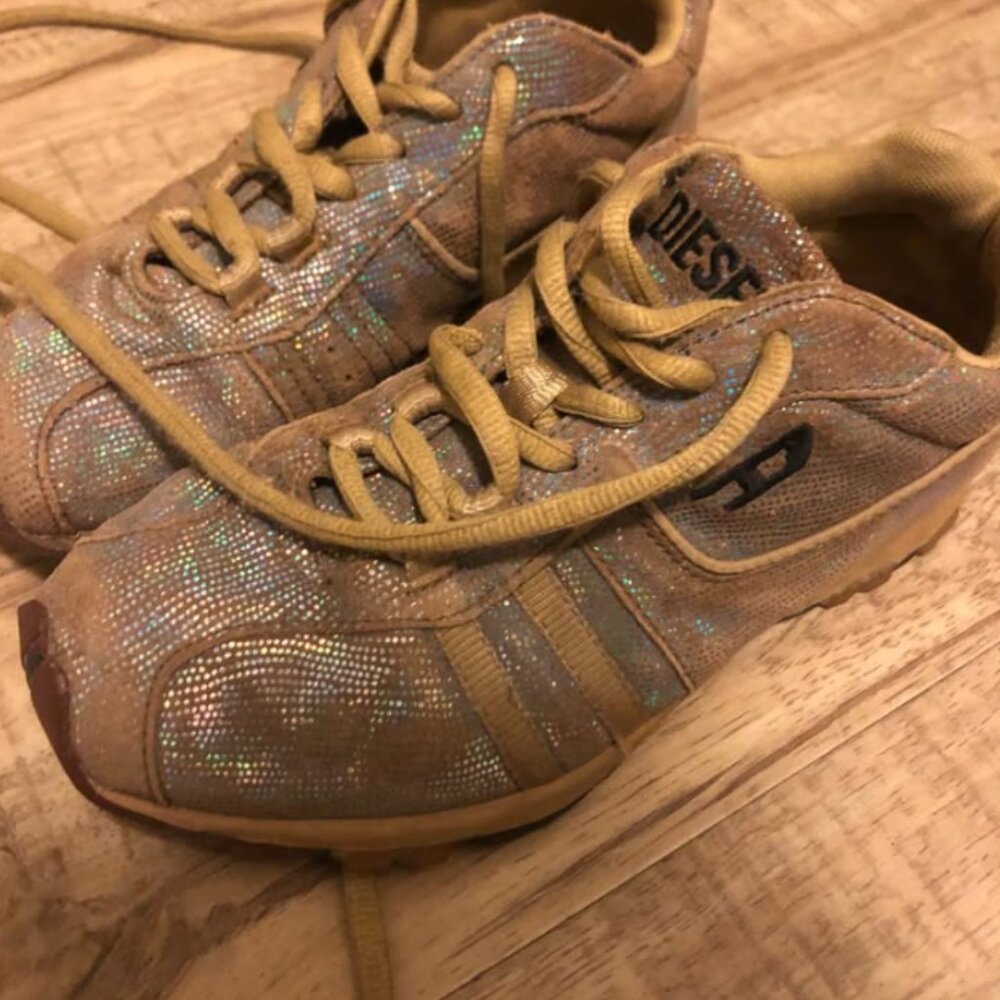 Vintage Diesel "Psyke" Sneakers – Holographic Tan – Y2K 2000s Rave Runners